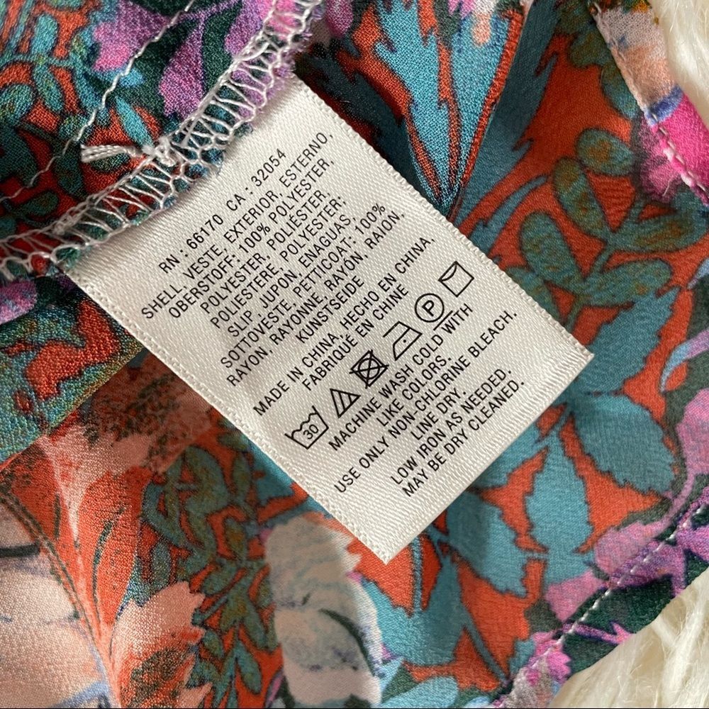 NWT ANTHRO AKEMI + KIN Valencia floral v neck dress - XL - Picture 4 of 8